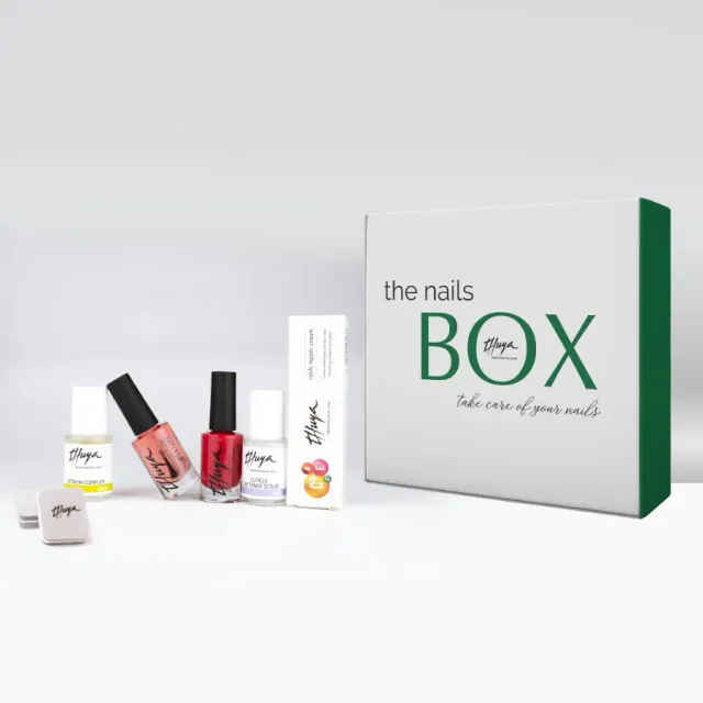 Thuya Nails The Nails Box sada na nehty 5 ks